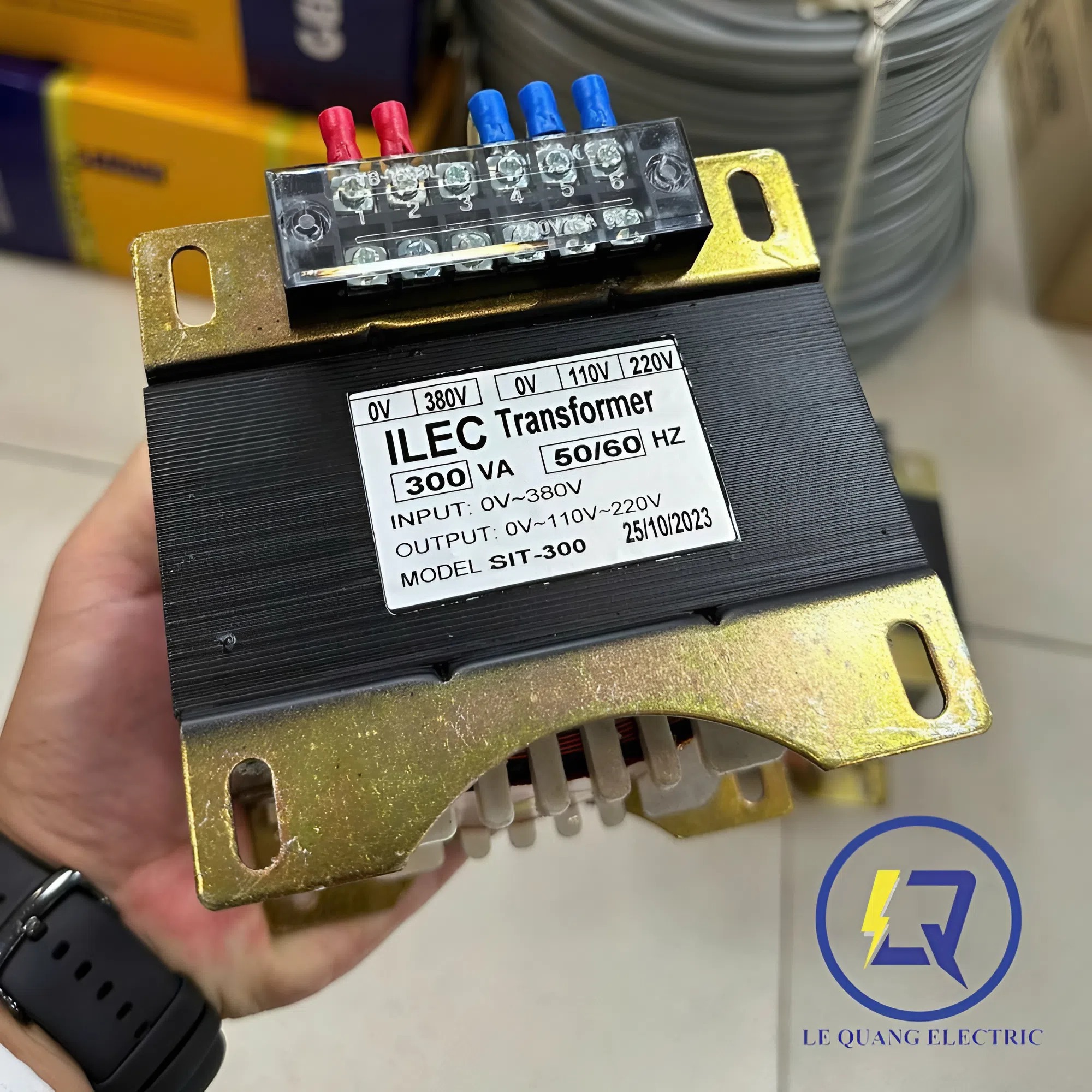 ILEC SIT-300: BIẾN ÁP CÁCH LY 1 PHA SIT-300 300VA ILEC - Ảnh 2